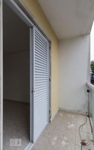 Apartamento para alugar com 64m², 2 quartos e sem vagaVaranda do Quarto 2