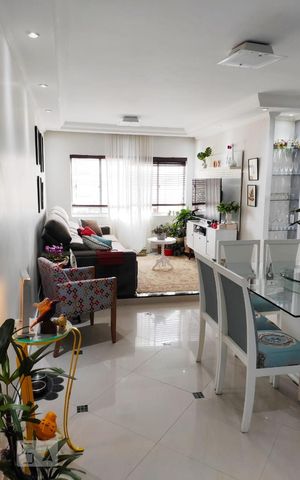 Apartamento à venda com 70m², 3 quartos e 1 vaga Apartamento à venda com 70m², 3 quartos e 1 vagaSala
