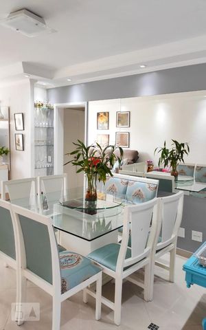 Apartamento à venda com 70m², 3 quartos e 1 vaga Apartamento à venda com 70m², 3 quartos e 1 vagaSala