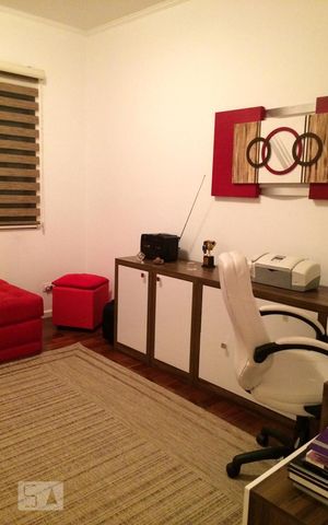 Apartamento à venda com 250m², 4 quartos e 4 vagas Apartamento à venda com 250m², 4 quartos e 4 vagasQuarto