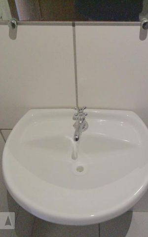 Apartamento para alugar com 40m², 1 quarto e 1 vaga Apartamento para alugar com 40m², 1 quarto e 1 vagaBanheiro