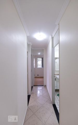 Apartamento à venda com 65m², 3 quartos e 1 vaga Apartamento à venda com 65m², 3 quartos e 1 vagaCorredor