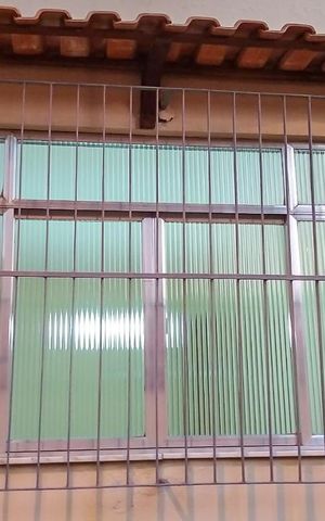 Apartamento à venda com 50m², 1 quarto e sem vagaSala - Janela com grade
