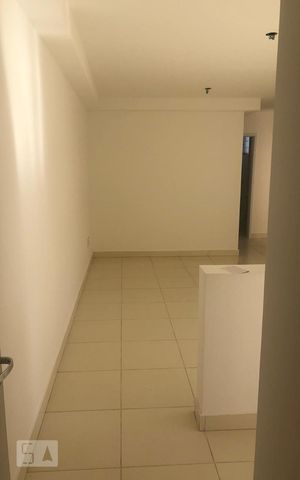 Apartamento para alugar com 89m², 3 quartos e sem vaga
