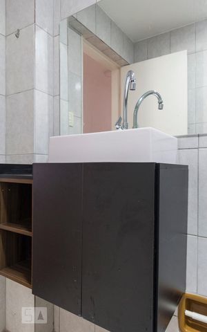 Apartamento à venda com 82m², 2 quartos e 1 vagaBanheiro Social