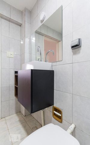 Apartamento à venda com 82m², 2 quartos e 1 vagaBanheiro Social