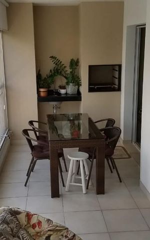 Apartamento à venda com 126m², 3 quartos e 2 vagas Apartamento à venda com 126m², 3 quartos e 2 vagasVaranda gourmet