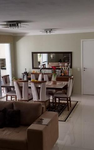 Apartamento à venda com 126m², 3 quartos e 2 vagas Apartamento à venda com 126m², 3 quartos e 2 vagasSala