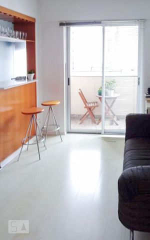 Apartamento à venda com 35m², 1 quarto e 1 vaga Apartamento à venda com 35m², 1 quarto e 1 vagaSala