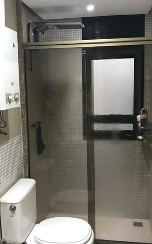 Apartamento à venda com 240m², 4 quartos e 3 vagas Apartamento à venda com 240m², 4 quartos e 3 vagasBanheiro