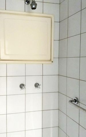 Studio para alugar com 28m², 1 quarto e 1 vaga Studio para alugar com 28m², 1 quarto e 1 vagaBanheiro