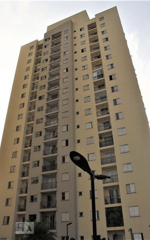 Apartamento para alugar com 50m², 2 quartos e 1 vaga Apartamento para alugar com 50m², 2 quartos e 1 vagaFachada