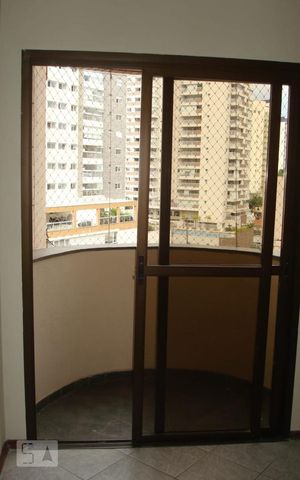 Apartamento para alugar com 65m², 2 quartos e 1 vaga Apartamento para alugar com 65m², 2 quartos e 1 vagaVaranda
