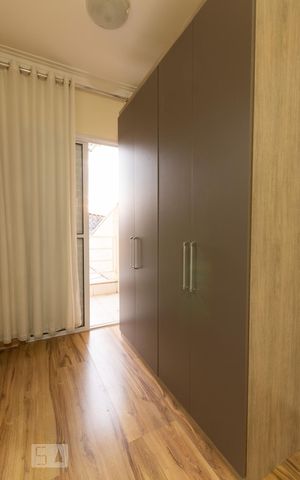 Casa à venda com 250m², 3 quartos e 2 vagas Casa à venda com 250m², 3 quartos e 2 vagasSuíte 1