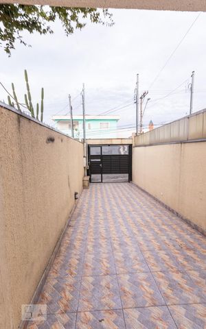 Casa à venda com 250m², 3 quartos e 2 vagas Casa à venda com 250m², 3 quartos e 2 vagasGaragem