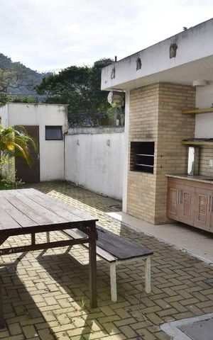 Apartamento à venda com 98m², 4 quartos e 2 vagasÁrea comum - Churrasqueira