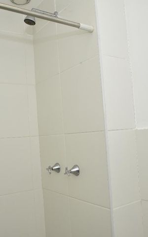Apartamento à venda com 98m², 4 quartos e 2 vagasBanheiro de Serviço