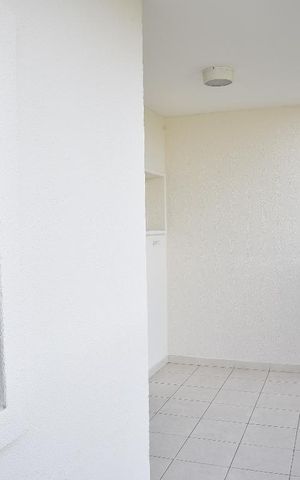 Apartamento à venda com 98m², 4 quartos e 2 vagasVaranda 