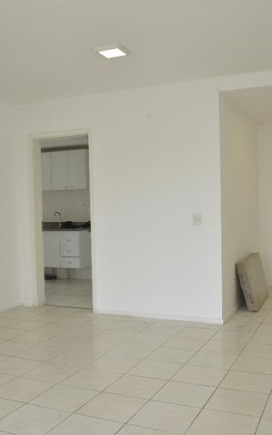 Apartamento à venda com 98m², 4 quartos e 2 vagasSala