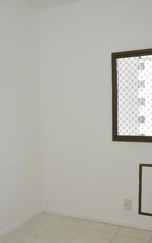 Apartamento à venda com 98m², 4 quartos e 2 vagasQuarto 2