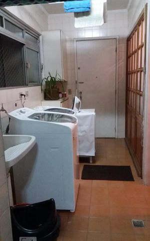 Apartamento à venda com 153m², 3 quartos e 2 vagas Apartamento à venda com 153m², 3 quartos e 2 vagasLavanderia