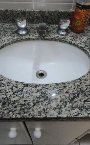Apartamento à venda com 65m², 2 quartos e 2 vagas Apartamento à venda com 65m², 2 quartos e 2 vagasBanheiro