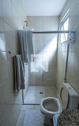 Apartamento à venda com 184m², 3 quartos e 2 vagasBanheiro da suite