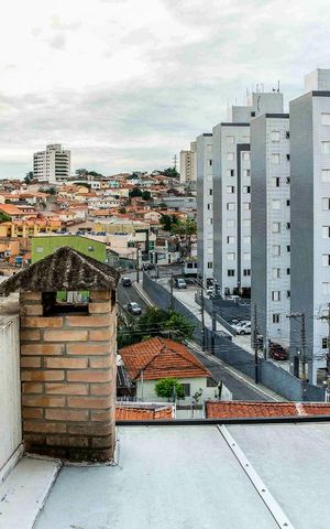 Casa à venda com 350m², 4 quartos e 5 vagas Casa à venda com 350m², 4 quartos e 5 vagasVista