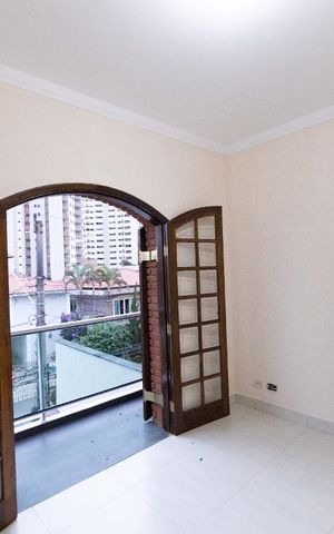 Casa à venda com 169m², 3 quartos e 3 vagas Casa à venda com 169m², 3 quartos e 3 vagasQuarto 1