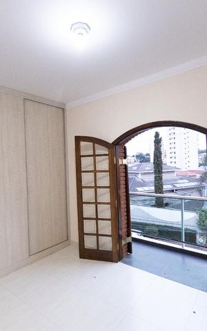 Casa à venda com 169m², 3 quartos e 3 vagas Casa à venda com 169m², 3 quartos e 3 vagasQuarto 1