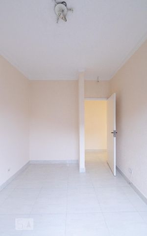 Casa à venda com 169m², 3 quartos e 3 vagas Casa à venda com 169m², 3 quartos e 3 vagasQuarto 2