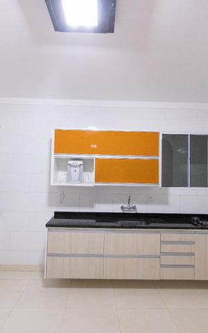 Casa à venda com 169m², 3 quartos e 3 vagas Casa à venda com 169m², 3 quartos e 3 vagasCozinha
