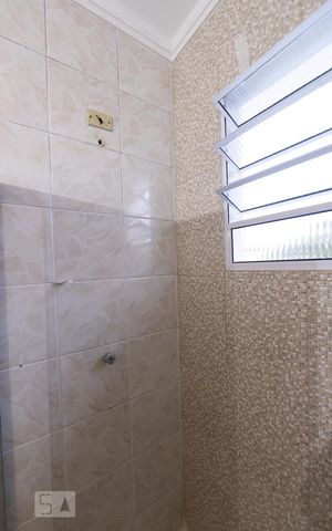 Casa à venda com 169m², 3 quartos e 3 vagas Casa à venda com 169m², 3 quartos e 3 vagasBanheiro Suite