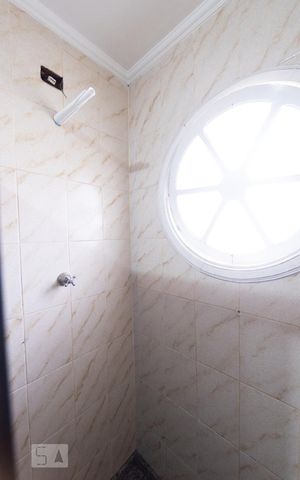 Casa à venda com 500m², 4 quartos e 8 vagas Casa à venda com 500m², 4 quartos e 8 vagasBanheiro Social