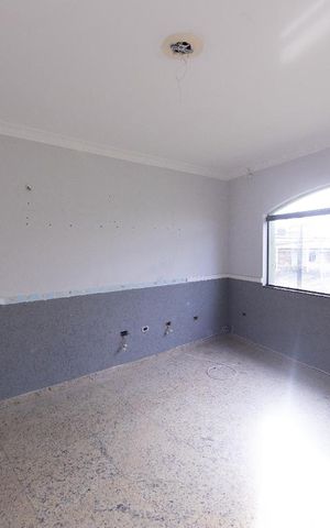 Casa à venda com 500m², 4 quartos e 8 vagas Casa à venda com 500m², 4 quartos e 8 vagasComodo Reversivel