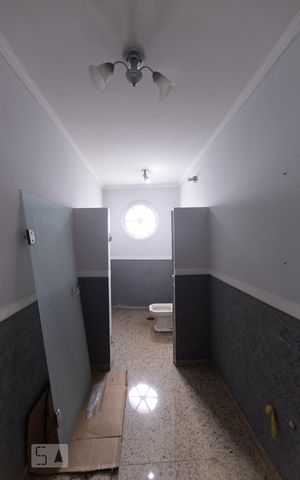 Casa à venda com 500m², 4 quartos e 8 vagas Casa à venda com 500m², 4 quartos e 8 vagasLavabo