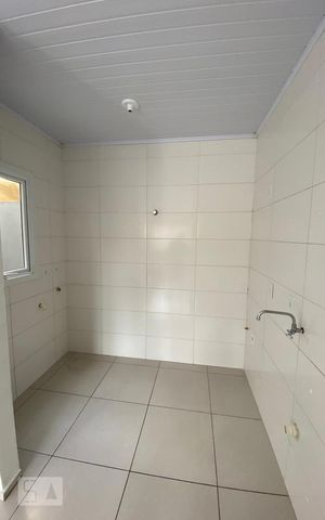 Casa de condomínio à venda com 56m², 2 quartos e 1 vaga