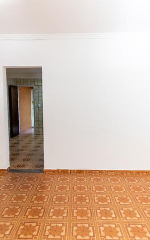 Casa de condomínio à venda com 230m², 3 quartos e 2 vagasSala