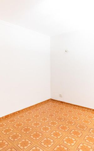 Casa de condomínio à venda com 230m², 3 quartos e 2 vagasSala