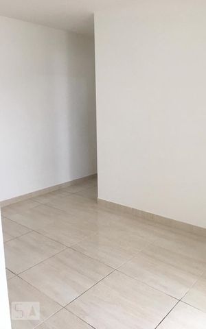 Apartamento à venda com 46m², 2 quartos e 1 vaga Apartamento à venda com 46m², 2 quartos e 1 vagaSala