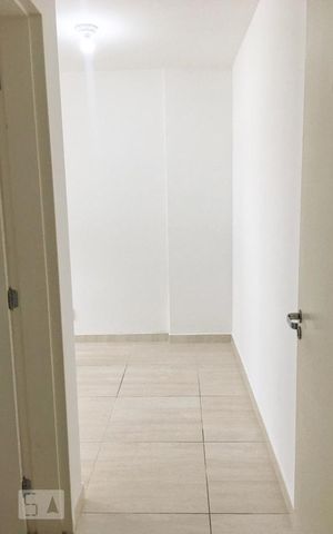 Apartamento à venda com 46m², 2 quartos e 1 vaga Apartamento à venda com 46m², 2 quartos e 1 vagaEntrada