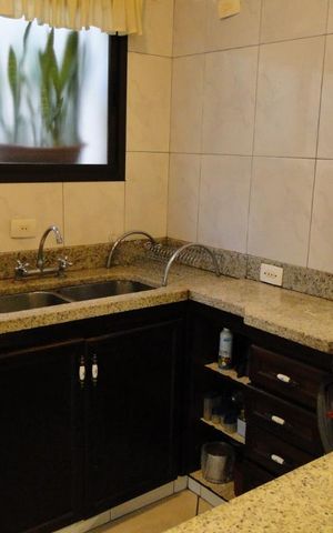 Casa de condomínio para alugar com 500m², 4 quartos e 6 vagasCozinha