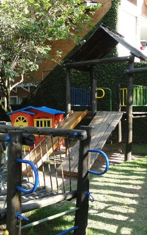Casa de condomínio para alugar com 500m², 4 quartos e 6 vagasÁrea Comum