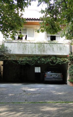 Casa de condomínio para alugar com 500m², 4 quartos e 6 vagasFachada