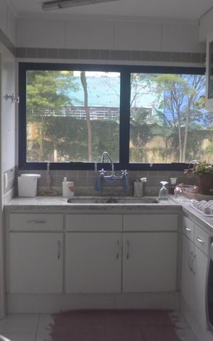 Apartamento à venda com 120m², 3 quartos e 2 vagasCozinha