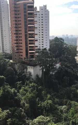 Apartamento à venda com 239m², 3 quartos e 4 vagas Apartamento à venda com 239m², 3 quartos e 4 vagasVista do Quarto