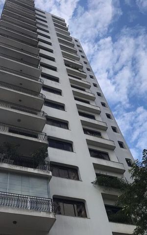 Apartamento à venda com 239m², 3 quartos e 4 vagas Apartamento à venda com 239m², 3 quartos e 4 vagasFachada do bloco
