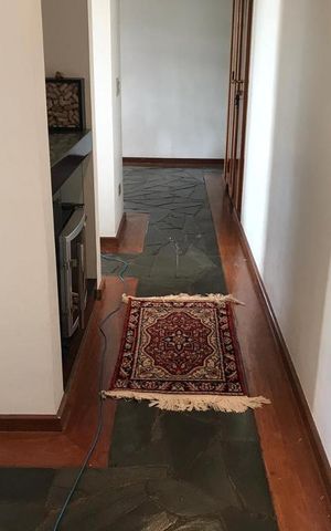Apartamento à venda com 239m², 3 quartos e 4 vagas Apartamento à venda com 239m², 3 quartos e 4 vagasDetalhe Sala