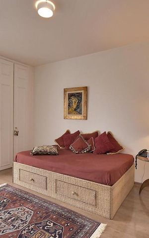 Apartamento à venda com 590m², 4 quartos e 4 vagas Apartamento à venda com 590m², 4 quartos e 4 vagasSuíte 2