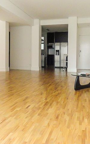 Apartamento para alugar com 120m², 1 quarto e 1 vaga Apartamento para alugar com 120m², 1 quarto e 1 vagaSala